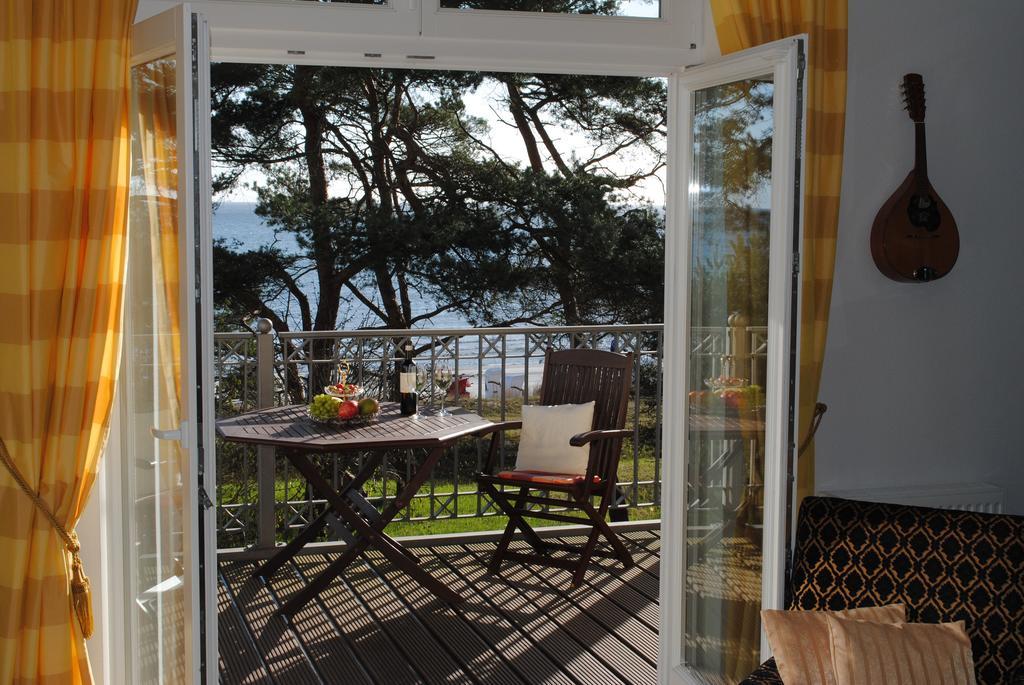 Panorama-meerblick In Der Atlantic Mit Strandkorb Am Binz